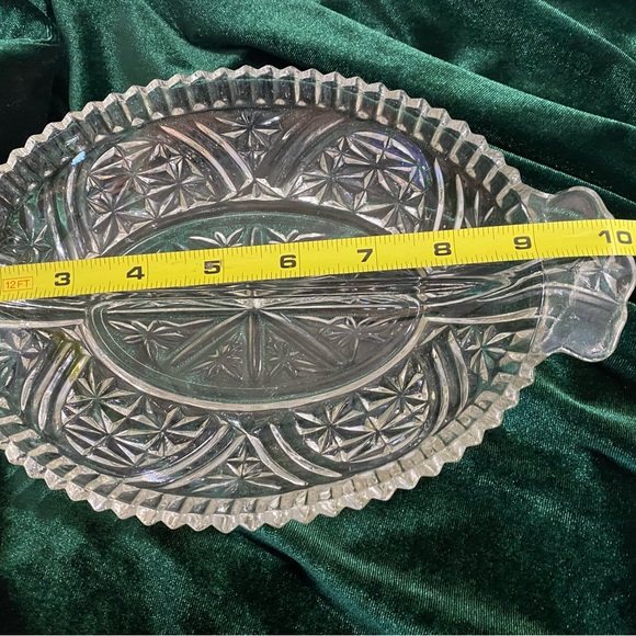Vintage from the 1950s pressed Glass divided Relish Dish Rainbow and Stars - Picture 6 of 16